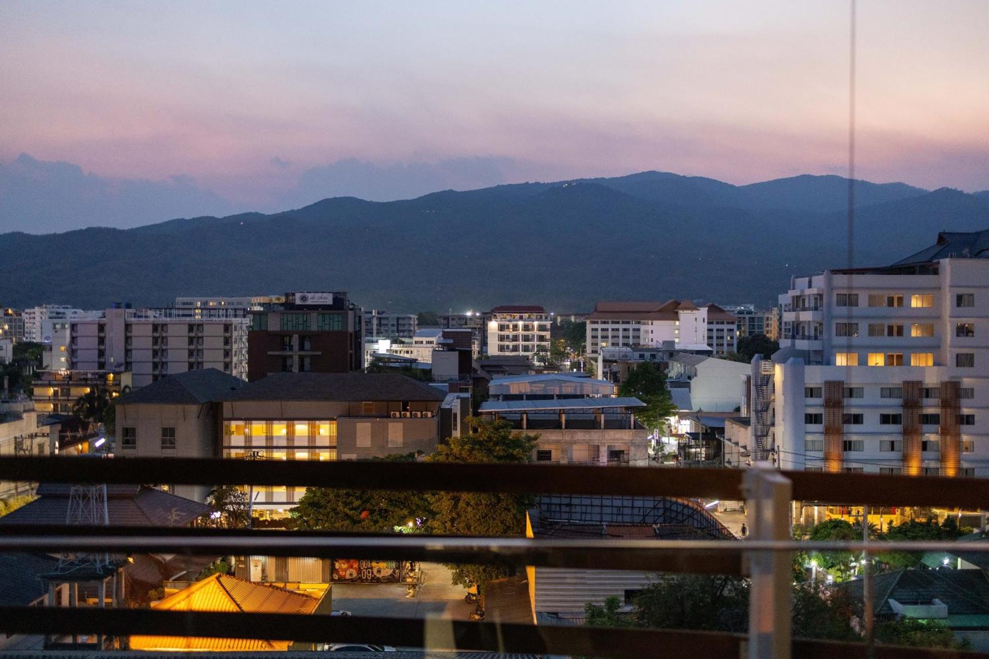 Amanor Hotel Чиангмай Экстерьер фото